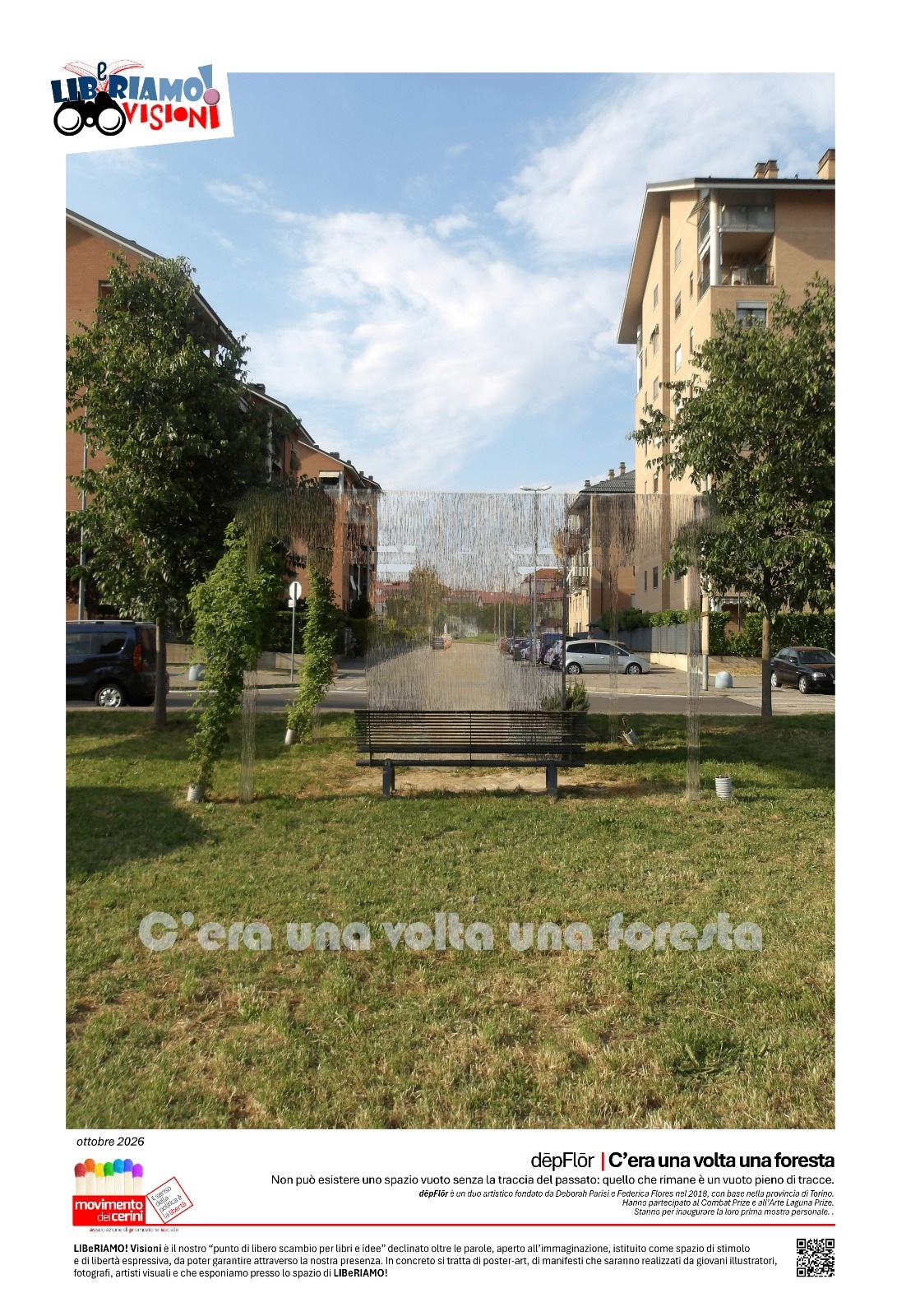 Manifesto C'era una volta una foresta: una panchina in un prato tra i palazzi, al posto della biblioteca rimossa digitalmente, con la scritta del titolo in trasparenza.